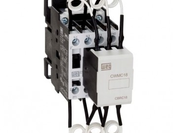 Contactors for capacitors switching